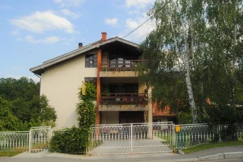 Apartmani i sobe Gone i Mira