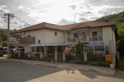 Slavo Smeštaj