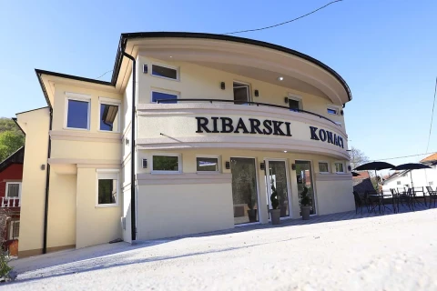 RIBARSKI KONACI