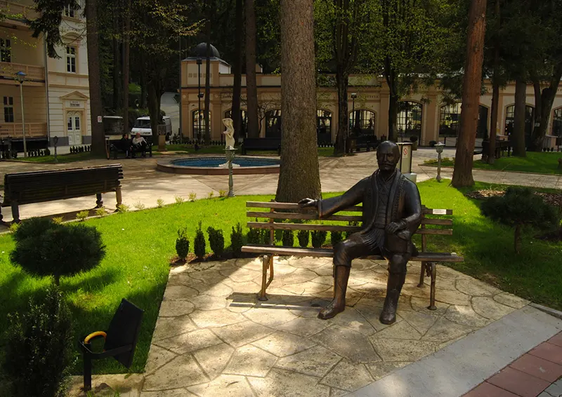 Bronzana statua Kralja Petra Prvog u Ribarskoj Banji